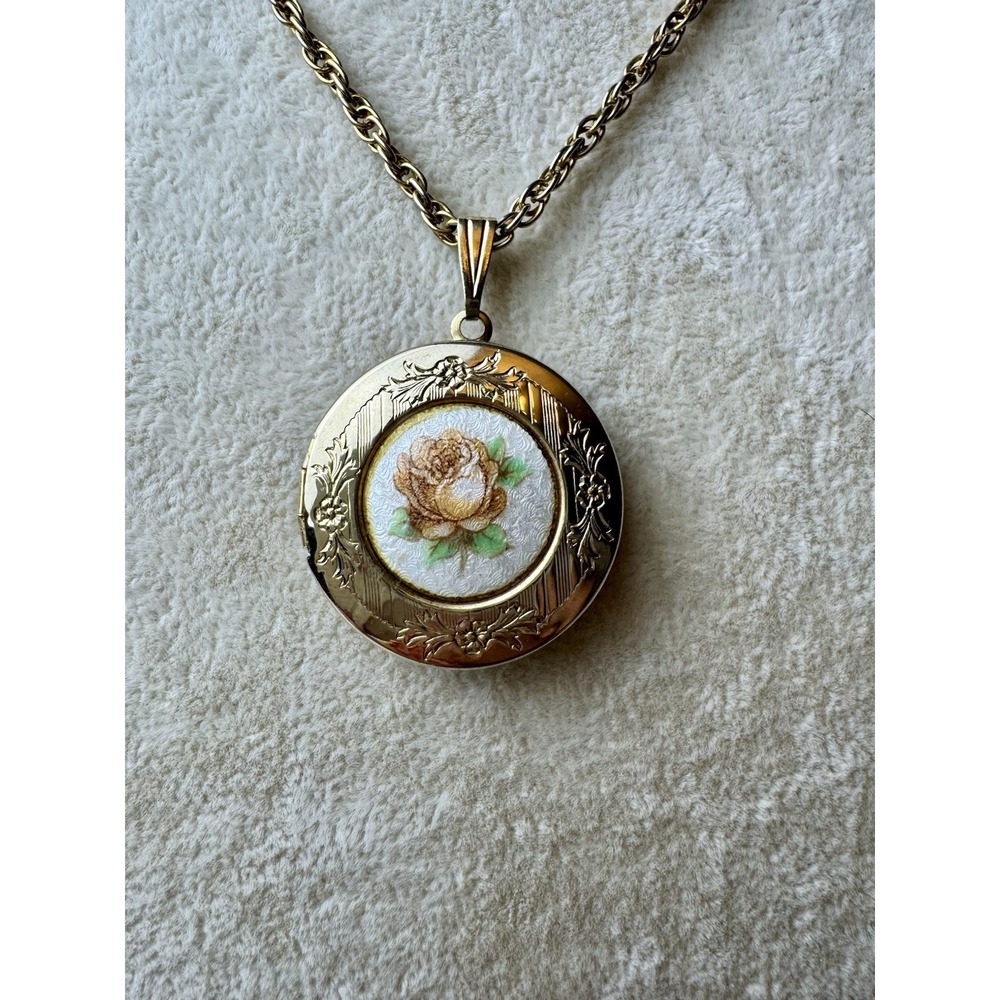 Vintage Gold Tone Round Locket Necklace Embroidered Rose Floral Engraved Retro - Picture 2 of 9